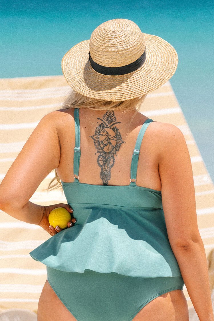 Seaside Holiday Bow Tie Front Peplum Plus Size Tankini Top